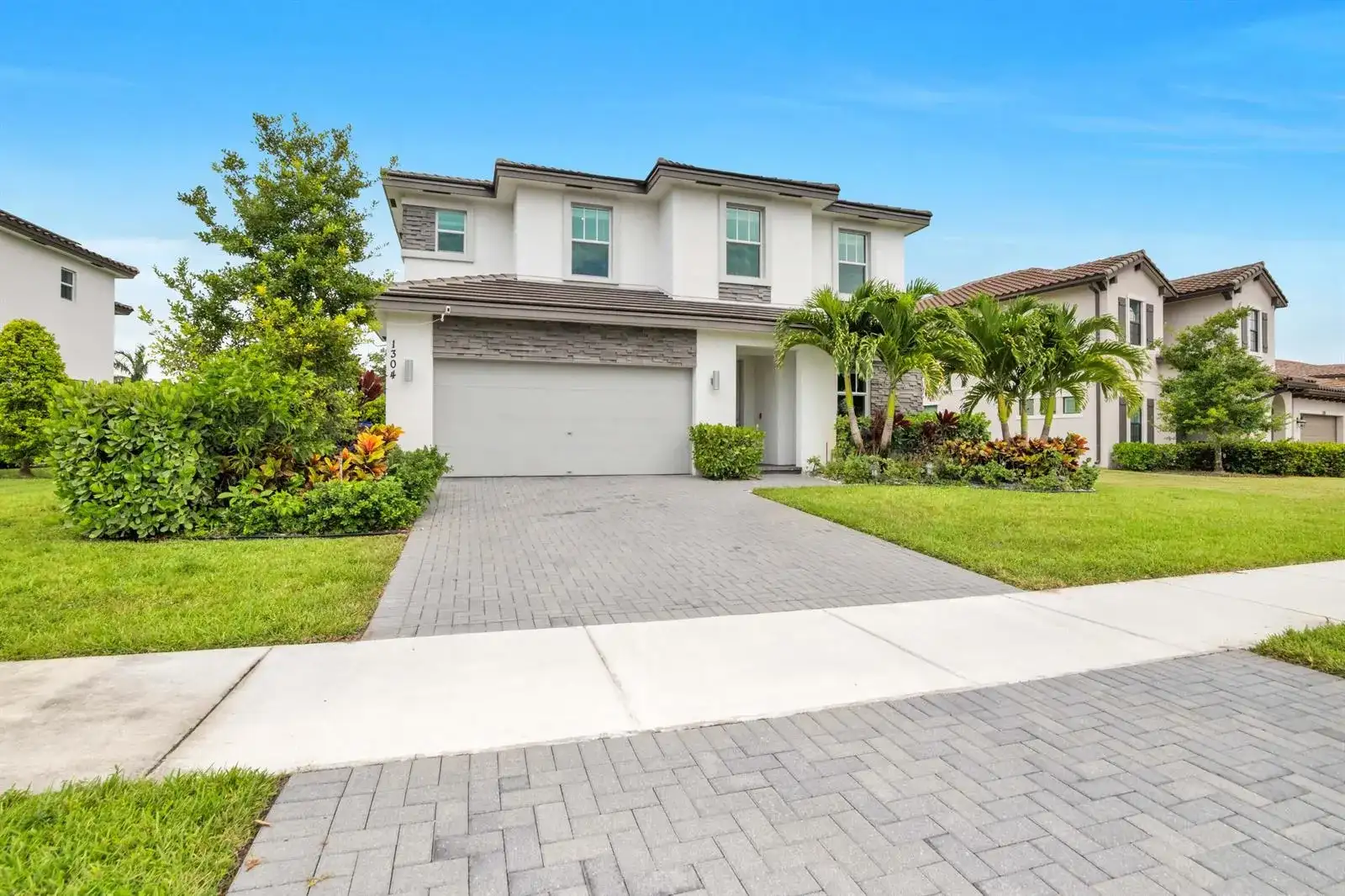 1304 Whitcombe Drive, Royal Palm Beach FL 33411 photo 5