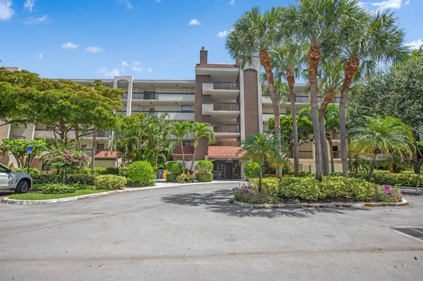 955 Egret Circle # 104, Delray Beach FL 33444 photo 2