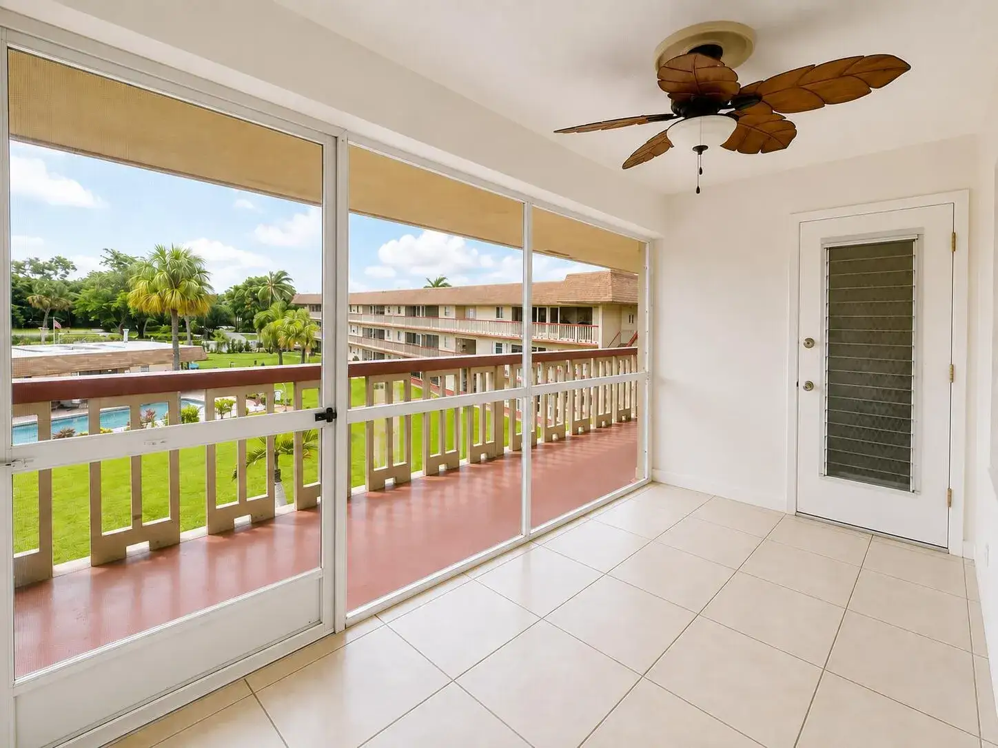 5300 WASHINGTON Street # S313, Hollywood FL 33021