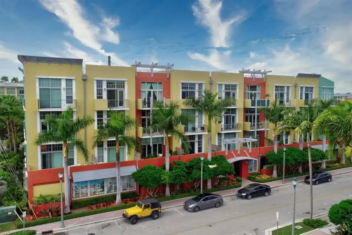 180 NE 4th Avenue # 207, Delray Beach FL 33483