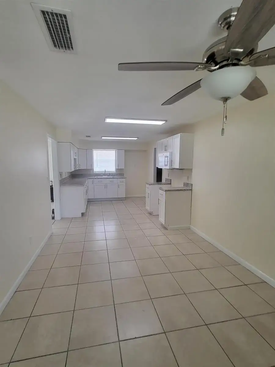 5011 S 2ND Street S, Fort Pierce FL 34982 photo 2