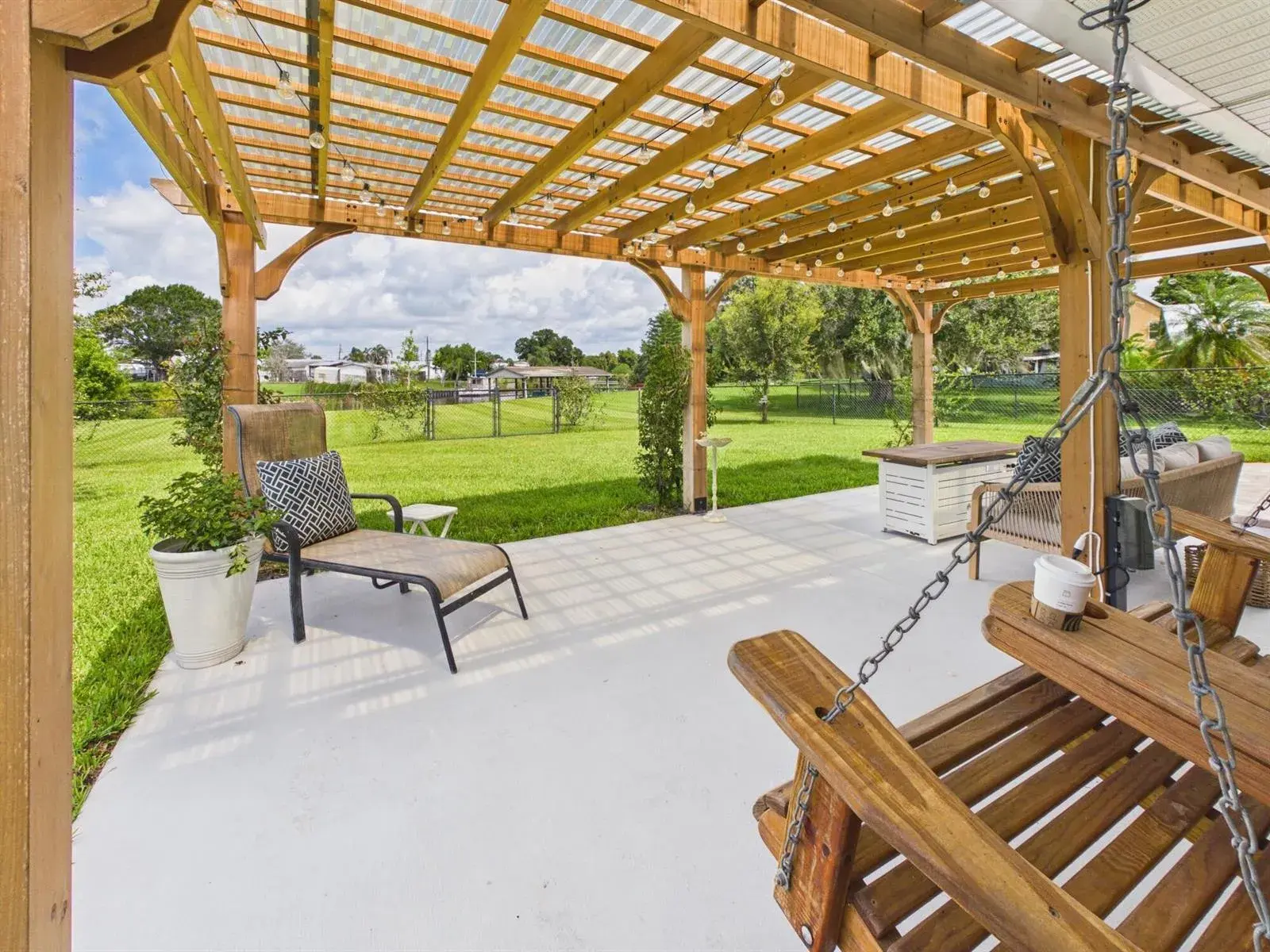 2075 SE 9th Avenue, Okeechobee FL 34974