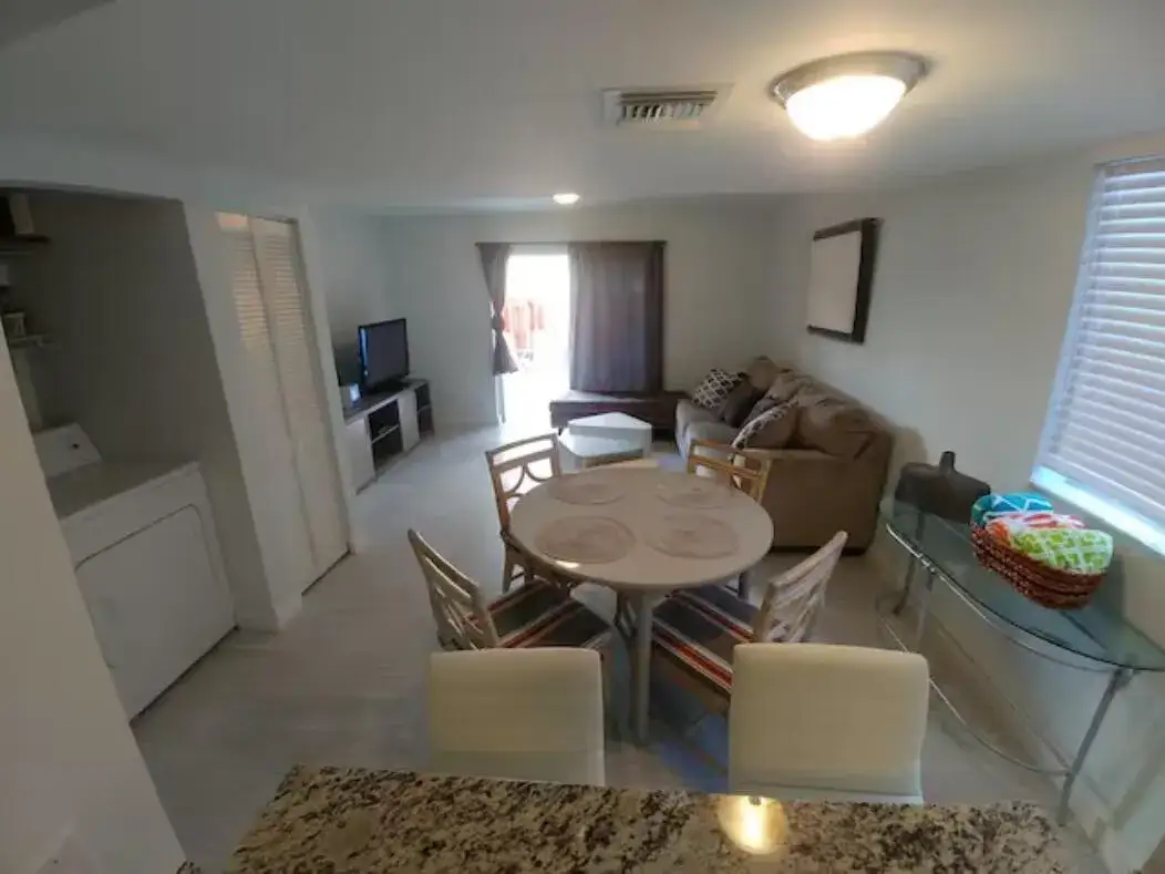 2261 NE 171ST Street # 4, North Miami Beach FL 33160