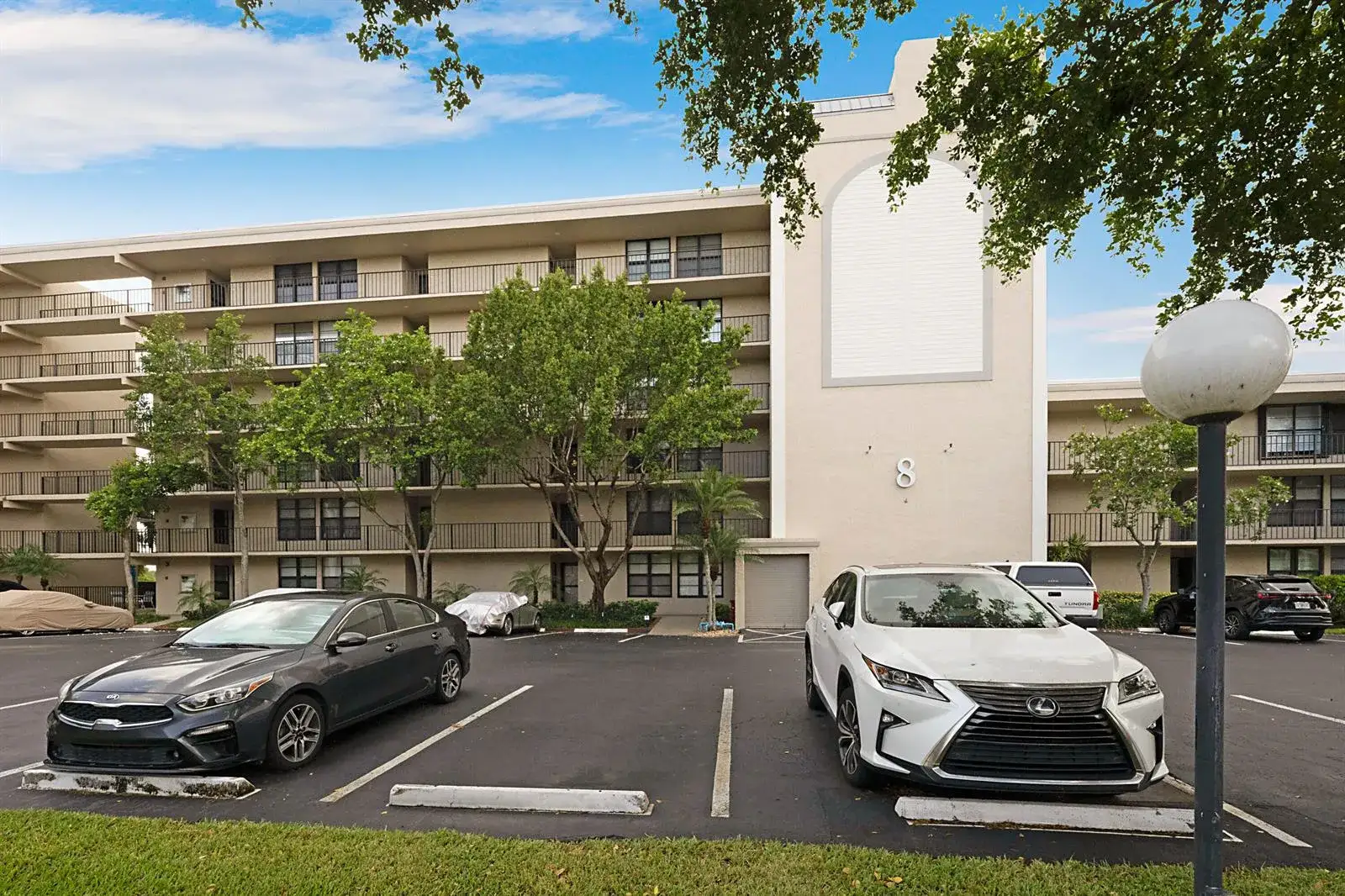 8 Royal Palm Way # 3010, Boca Raton FL 33432