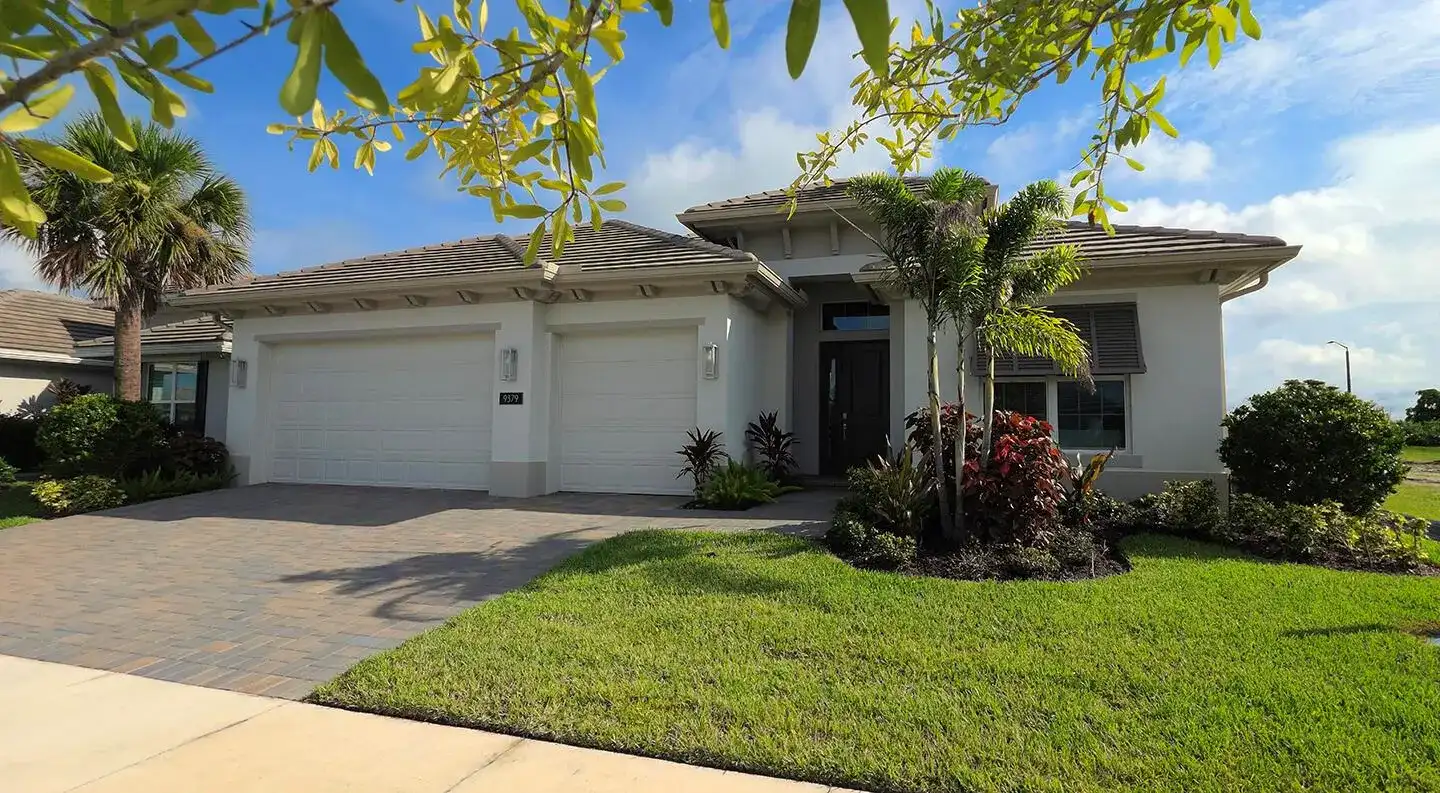 9379 SW Pinnacle Place N, Port St. Lucie FL 34987
