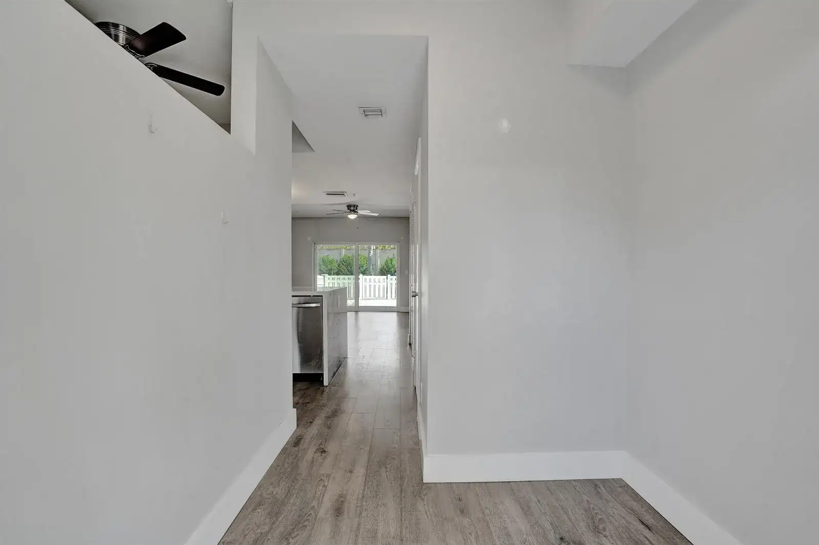 9913 NW 57TH Manor, Coral Springs FL 33076 photo 2