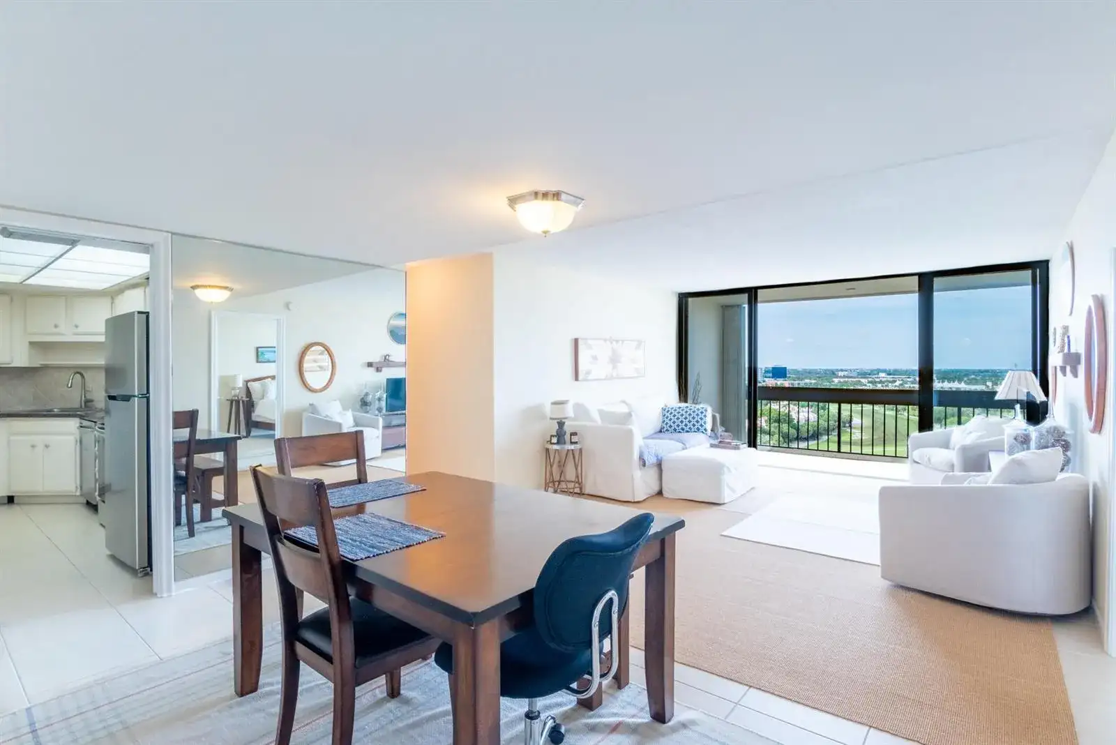 2400 PRESIDENTIAL Way # 1505, West Palm Beach FL 33401 photo 2