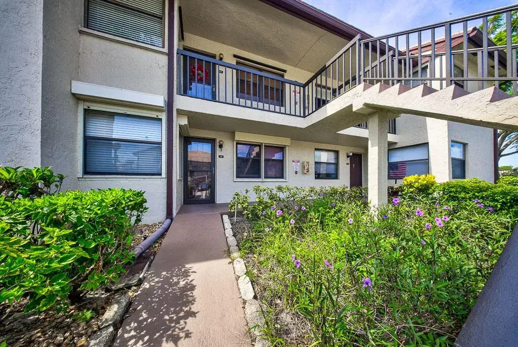 7650 Tahiti Lane # 105, Lake Worth FL 33467