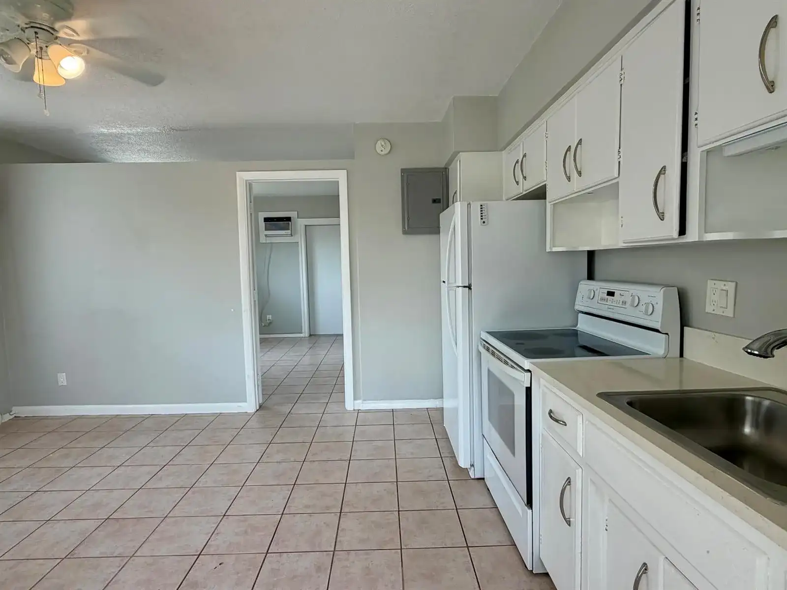 3041 NE 20TH Terrace # 4, Fort Lauderdale FL 33306