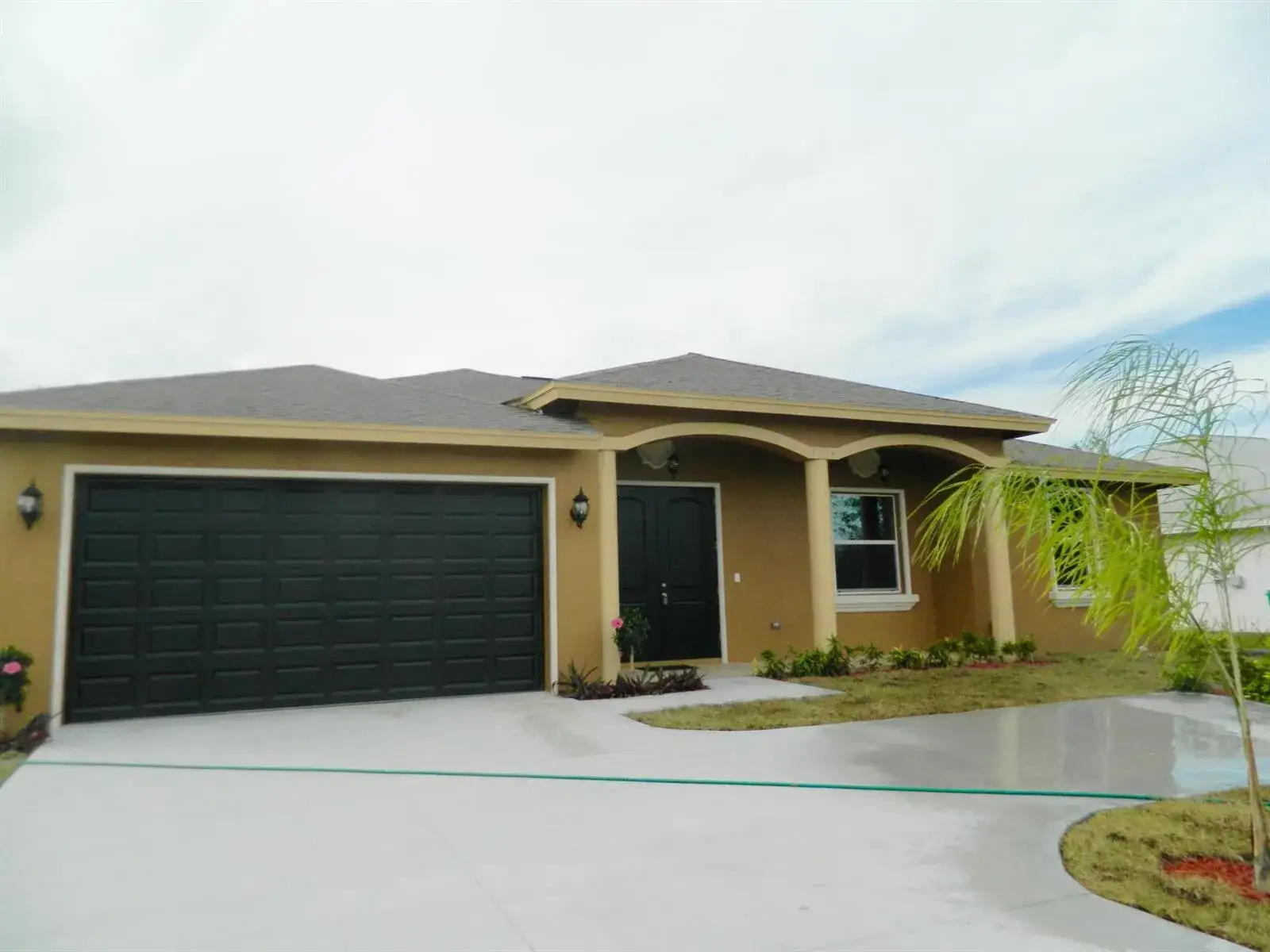 4174 SW Darwin Boulevard, Port St. Lucie FL 34953