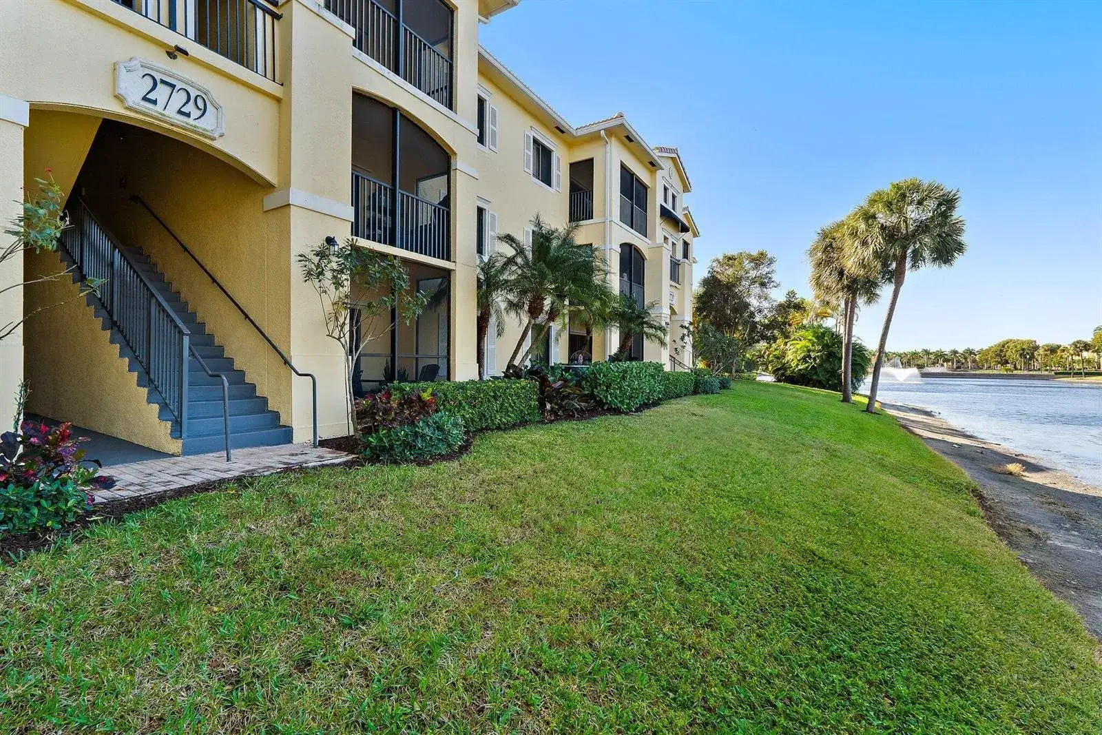 2729 Anzio Court # 208, Palm Beach Gardens FL 33410 photo 4