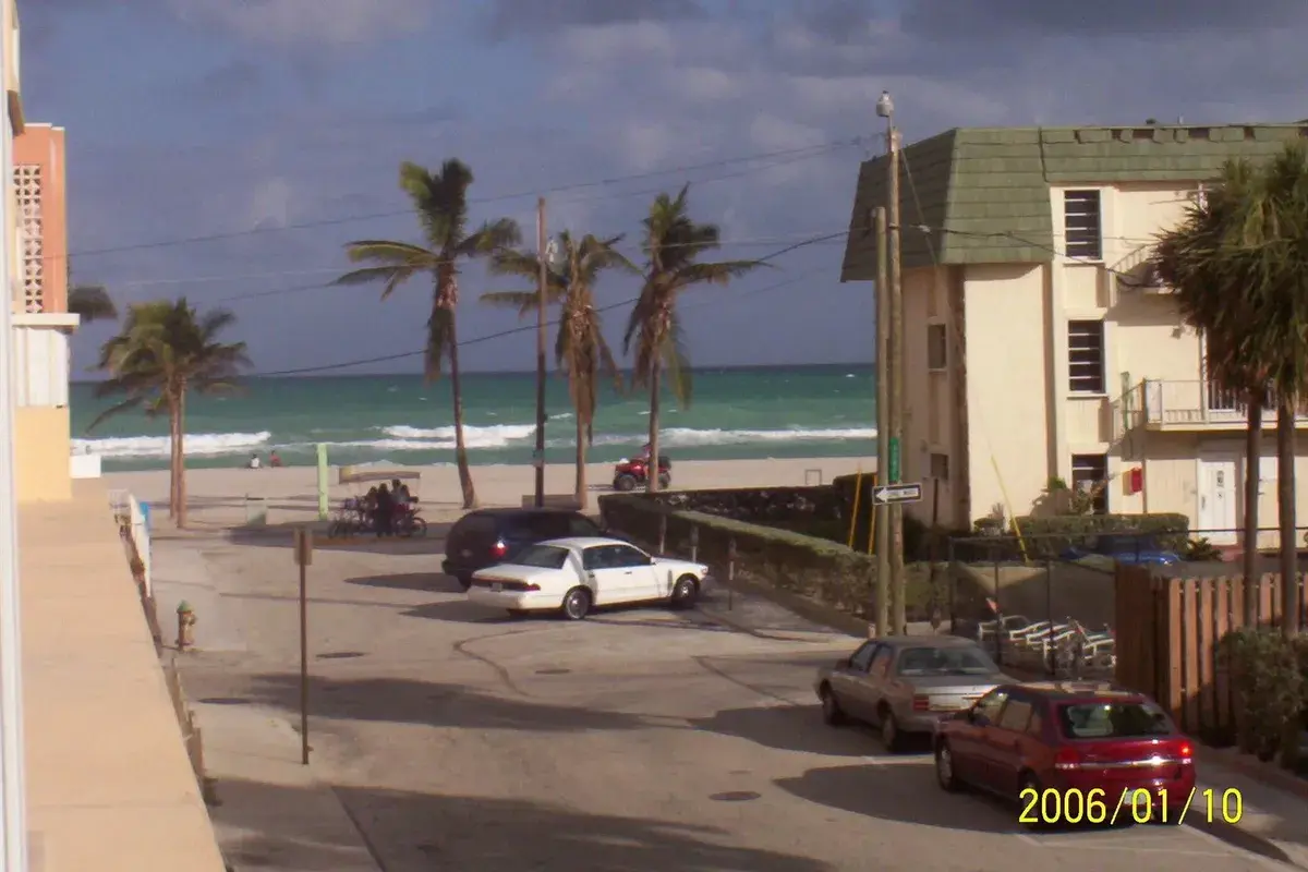 320 S Surf Road # 206, Hollywood FL 33019