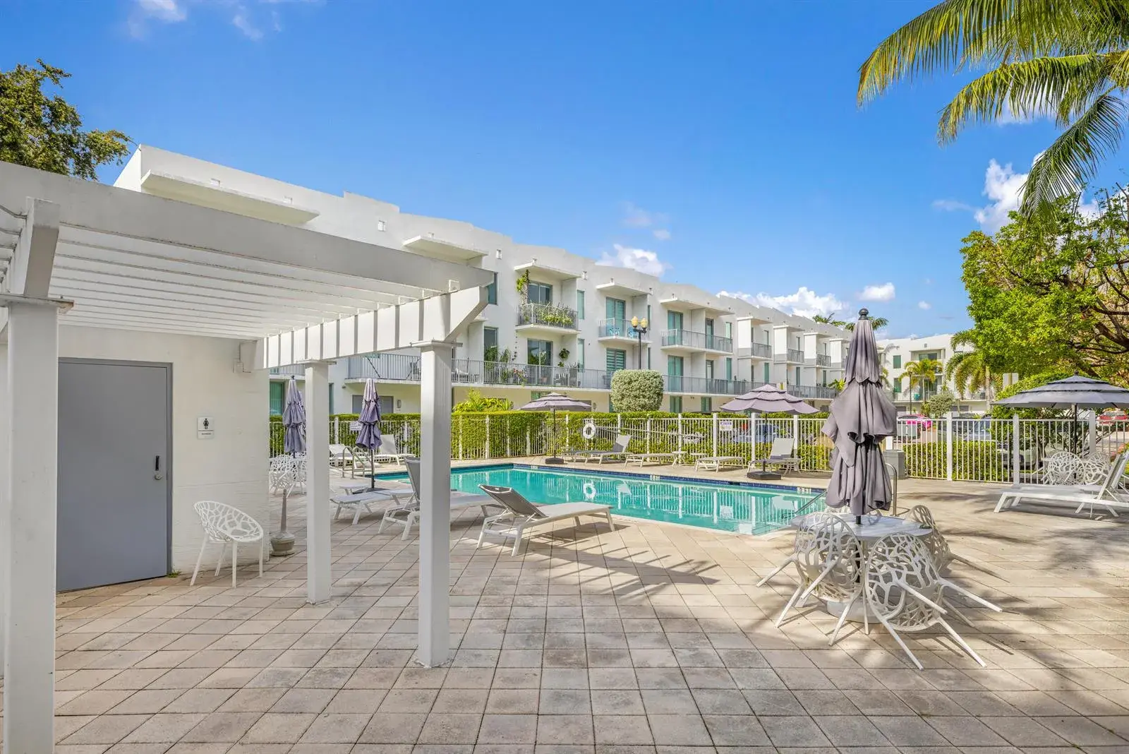 2100 VAN BUREN Street # 206, Hollywood FL 33020