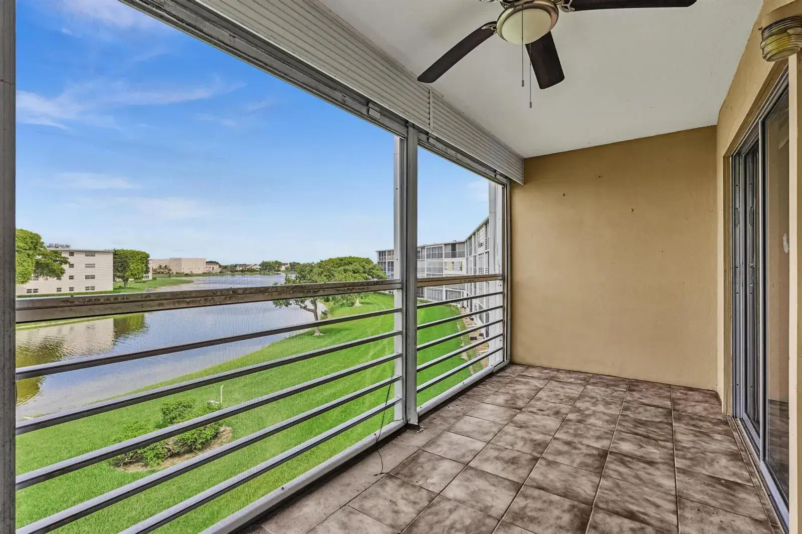 3076 Cornwall D, Boca Raton FL 33434