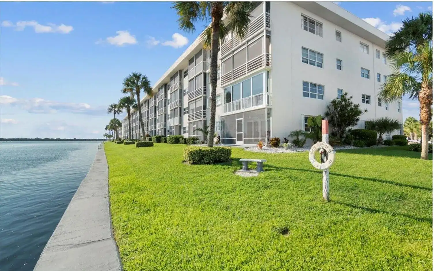 20 YACHT CLUB Drive # 104, North Palm Beach FL 33408 photo 3
