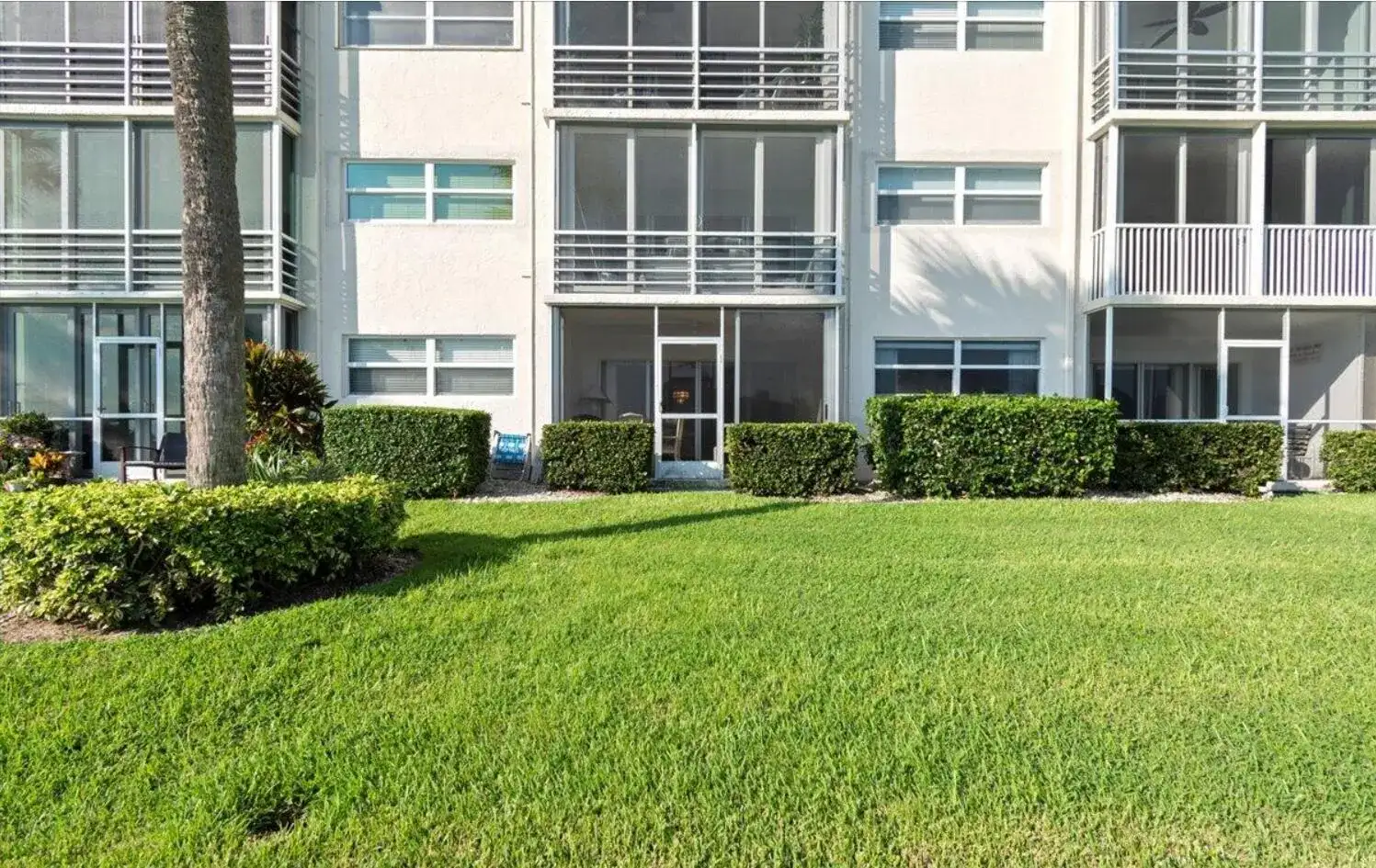 20 YACHT CLUB Drive # 104, North Palm Beach FL 33408 photo 4