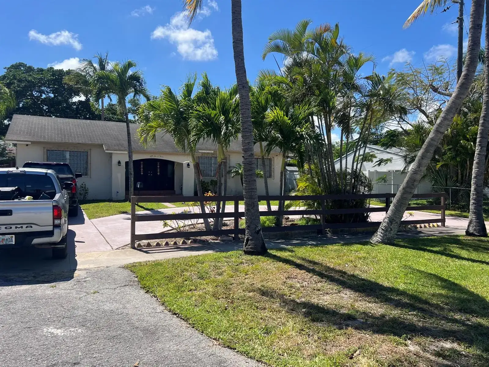 5603 Parker Avenue, West Palm Beach FL 33405 photo 2