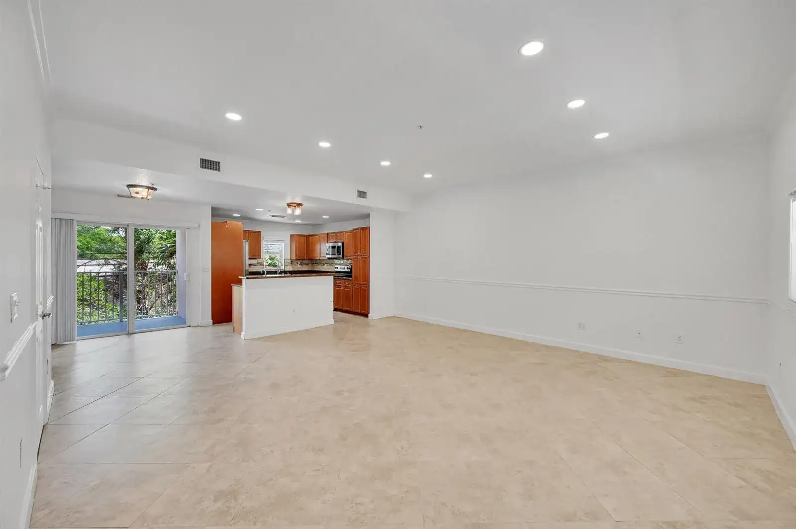 453 NE 1ST Street, Pompano Beach FL 33060 photo 5