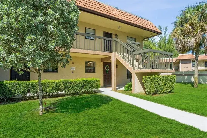 21915 LAKE FOREST Circle # 106, Boca Raton FL 33433