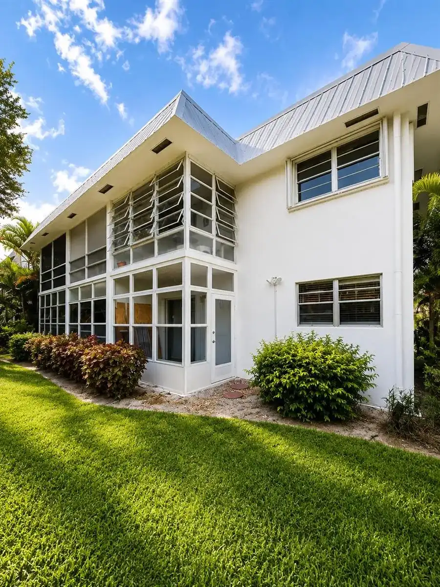 2929 Se Ocean Blvd SE Ocean # 5, Stuart FL 34996