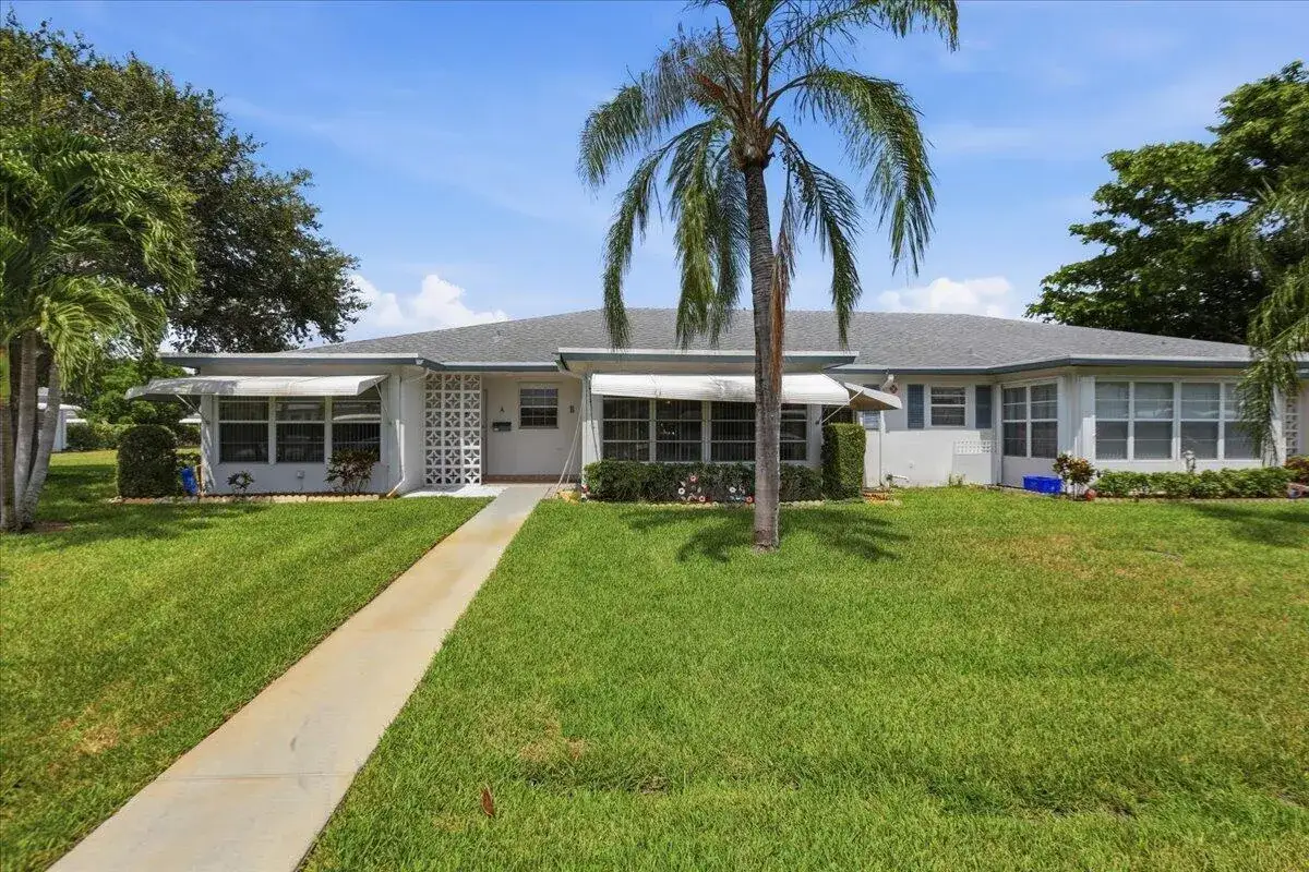 1172 S Drive Circle # B, Delray Beach FL 33445