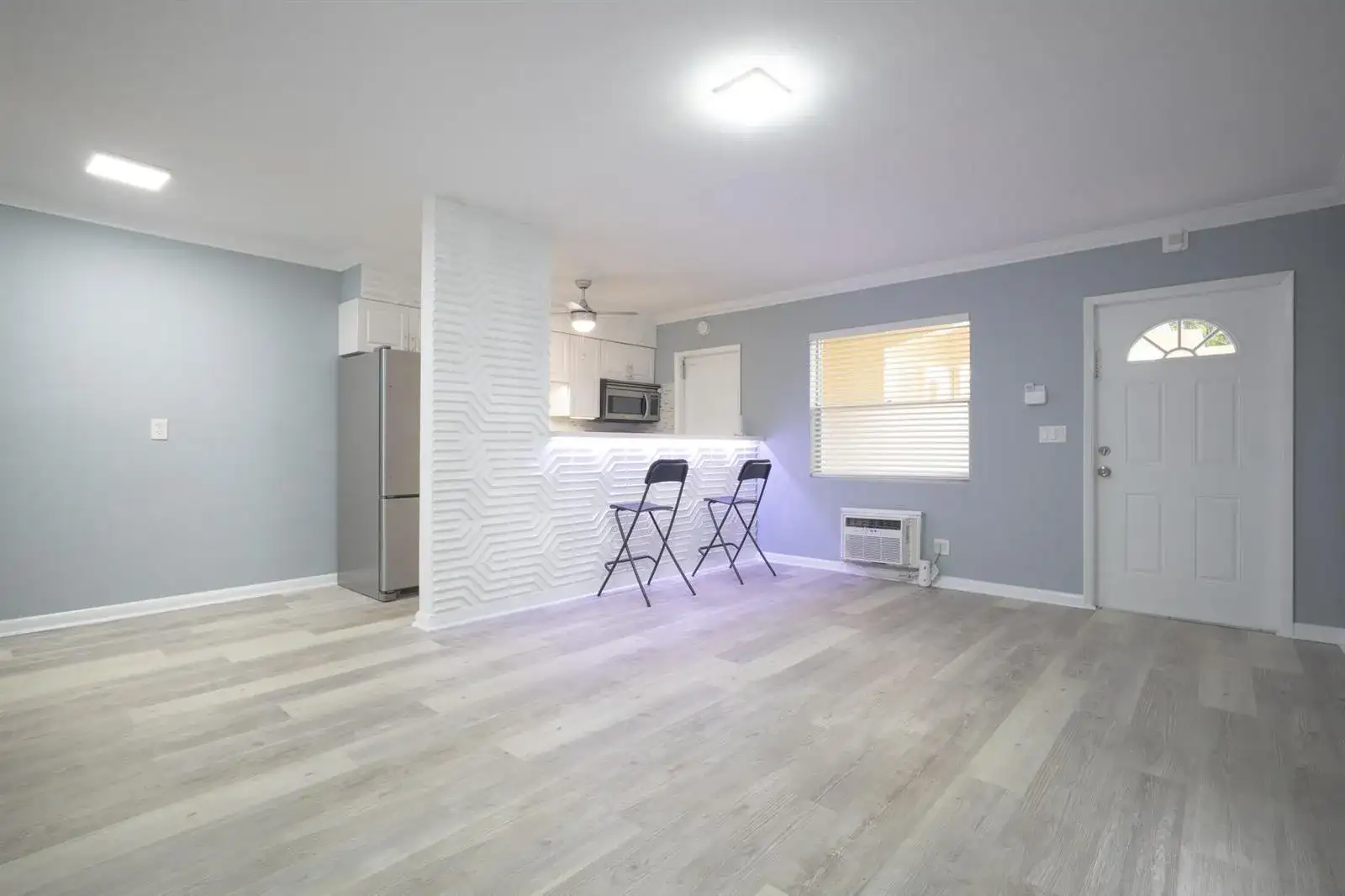 2621 Grant Street # 10A, Hollywood FL 33020 photo 2
