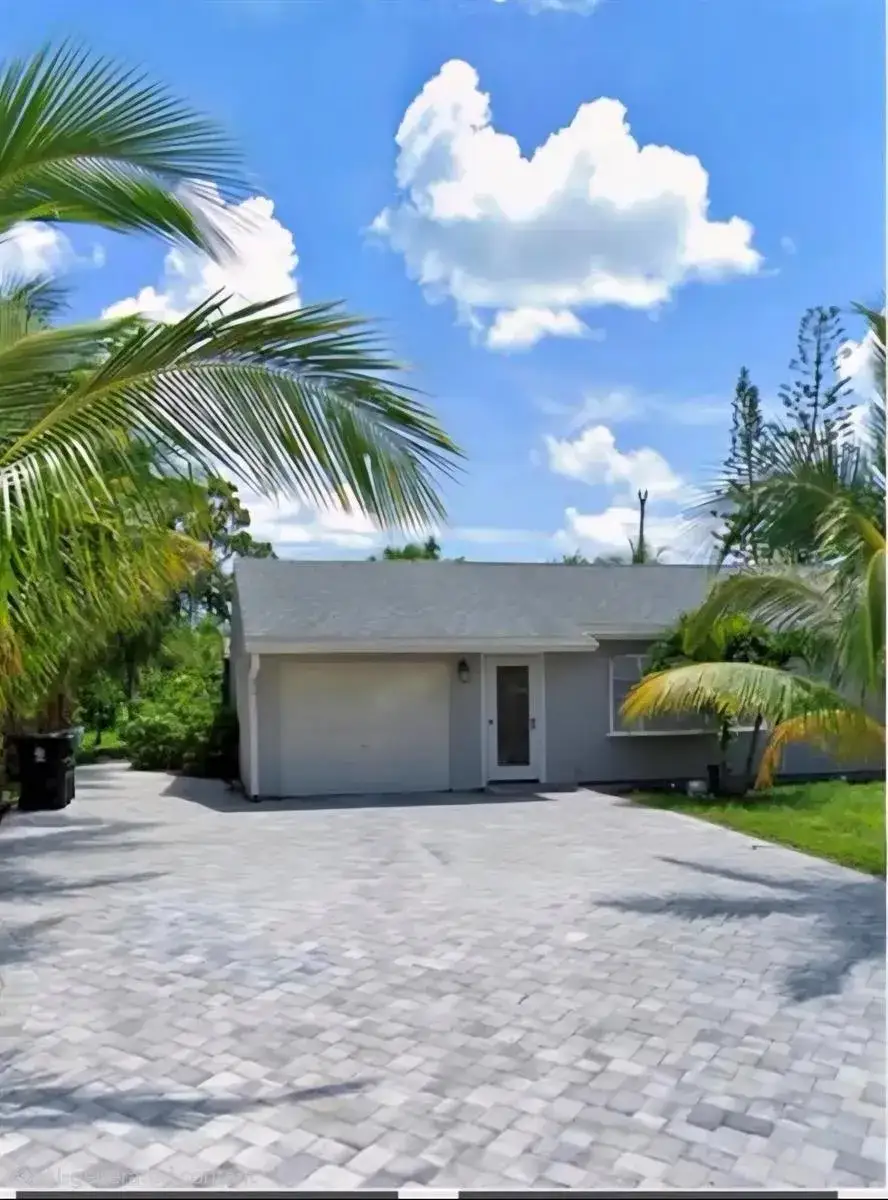 1813 SE Balleto Street, Port St. Lucie FL 34952