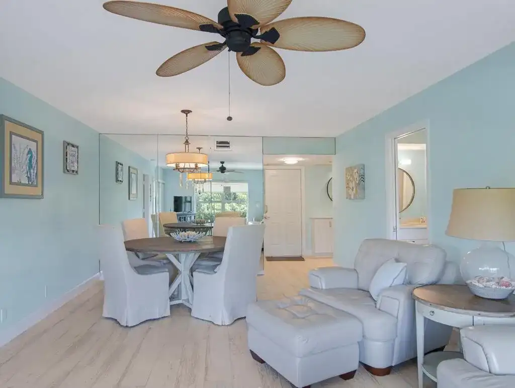 5560 Tamberlane Circle # 324, Palm Beach Gardens FL 33418