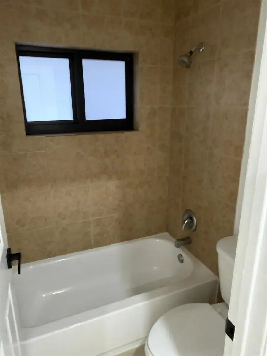 7000 TYLER Street, Hollywood FL 33024 photo 2