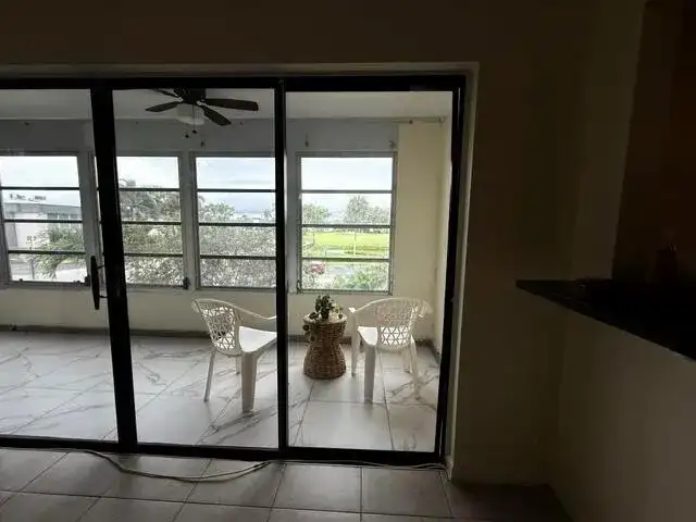 122 Piedmont C, Delray Beach FL 33484 photo 4