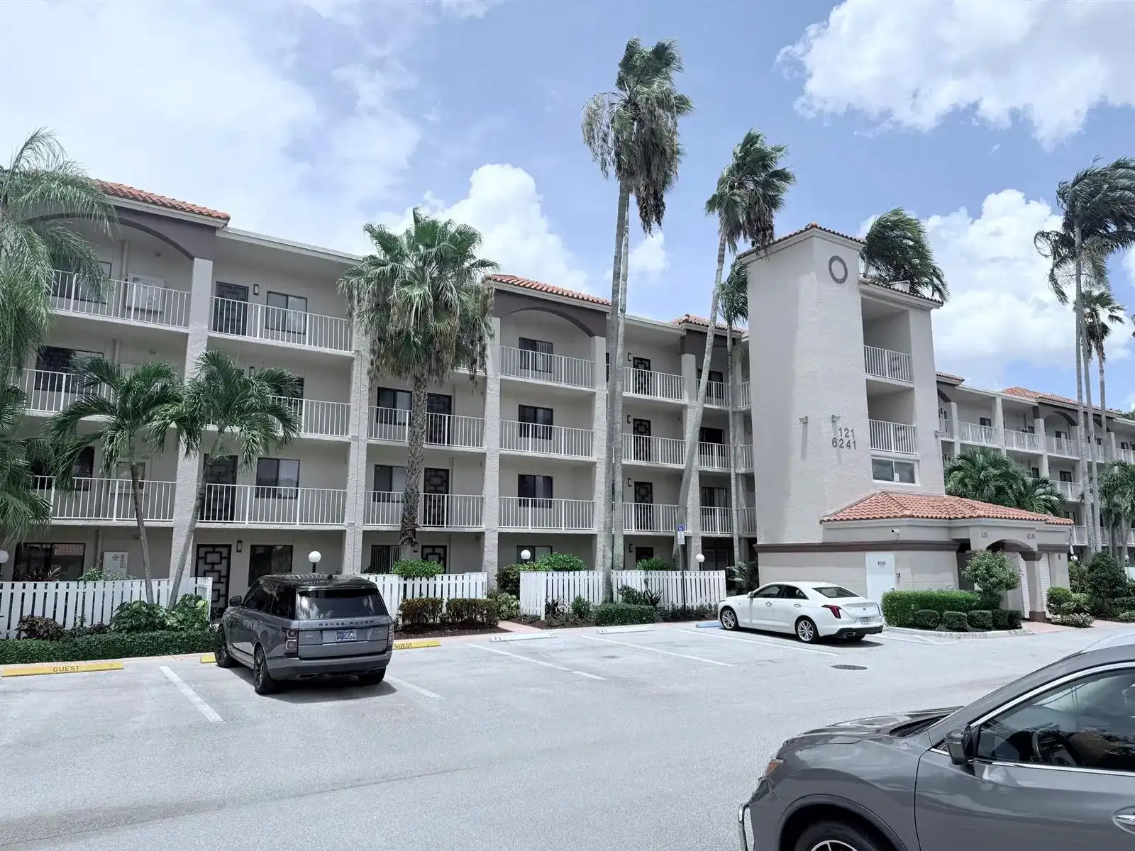 6241 POINTE REGAL Circle # 404, Delray Beach FL 33484