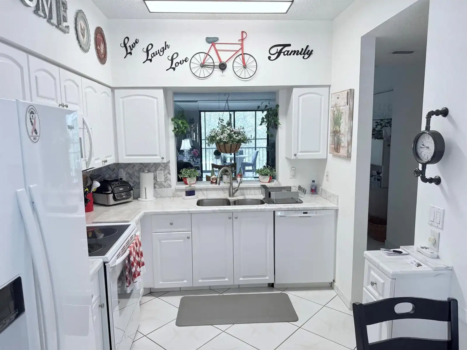 6241 POINTE REGAL Circle # 404, Delray Beach FL 33484 photo 5