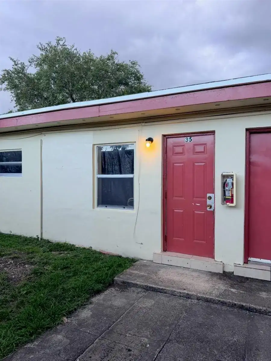 1135 SHARAZAD Boulevard # 35, Opa-Locka FL 33054 photo 2