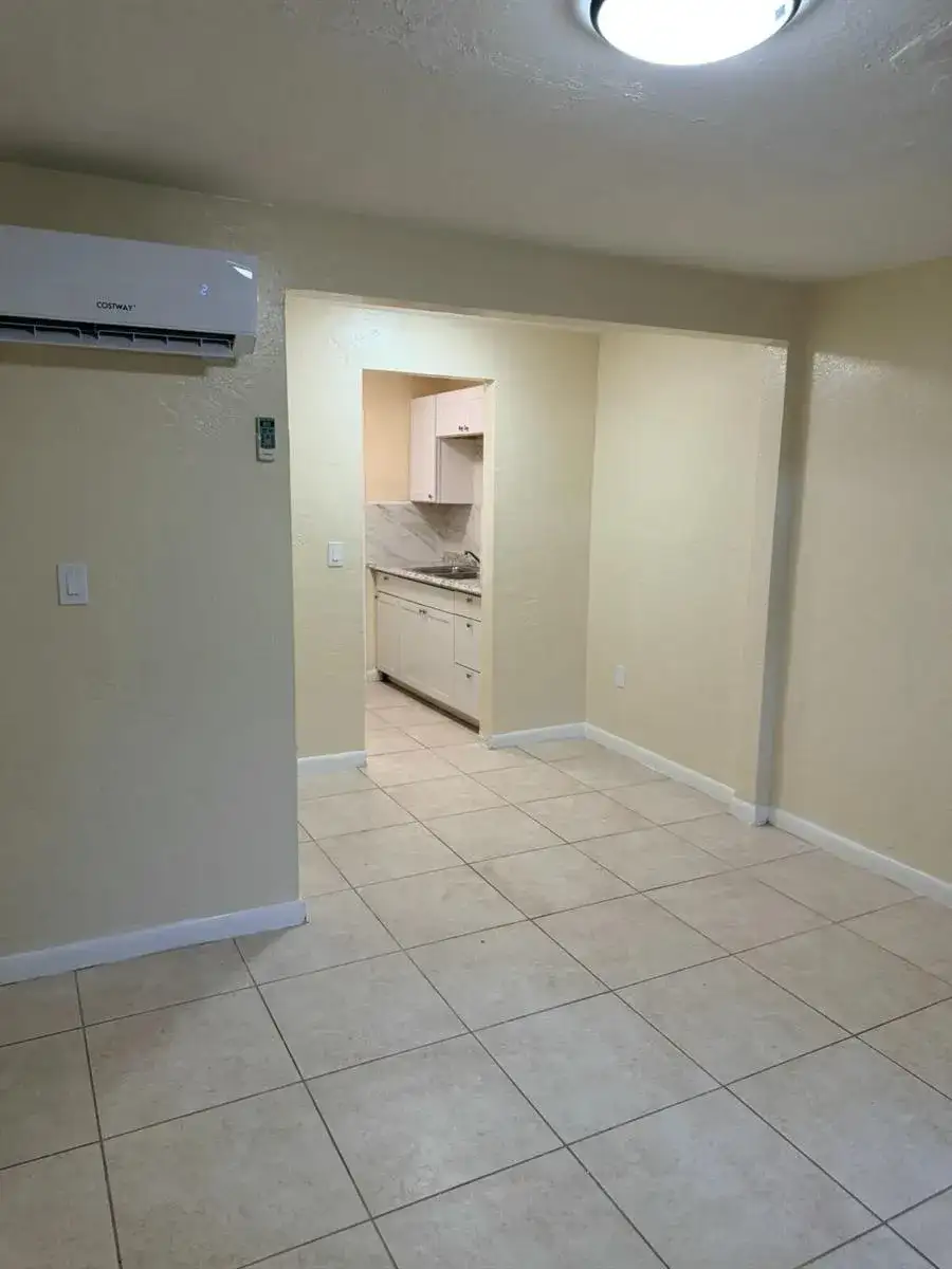 1135 SHARAZAD Boulevard # 35, Opa-Locka FL 33054 photo 4