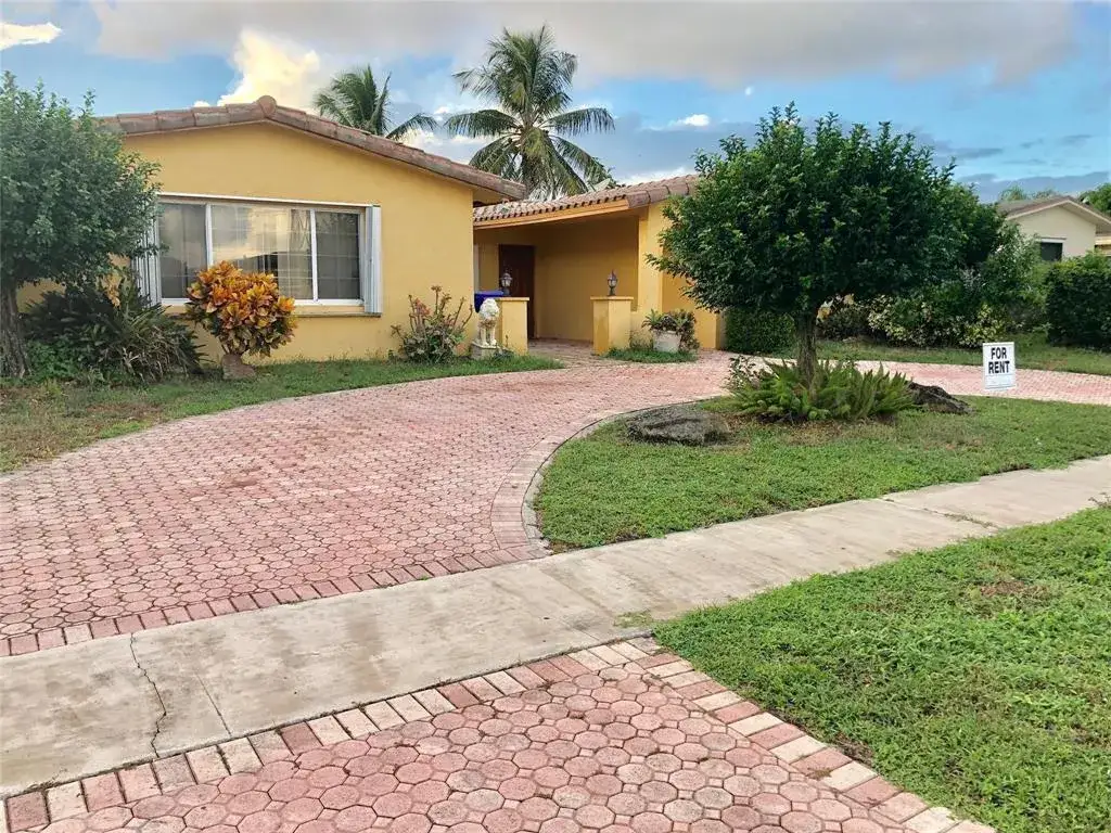 2180 NW 93RD Avenue, Pembroke Pines FL 33024