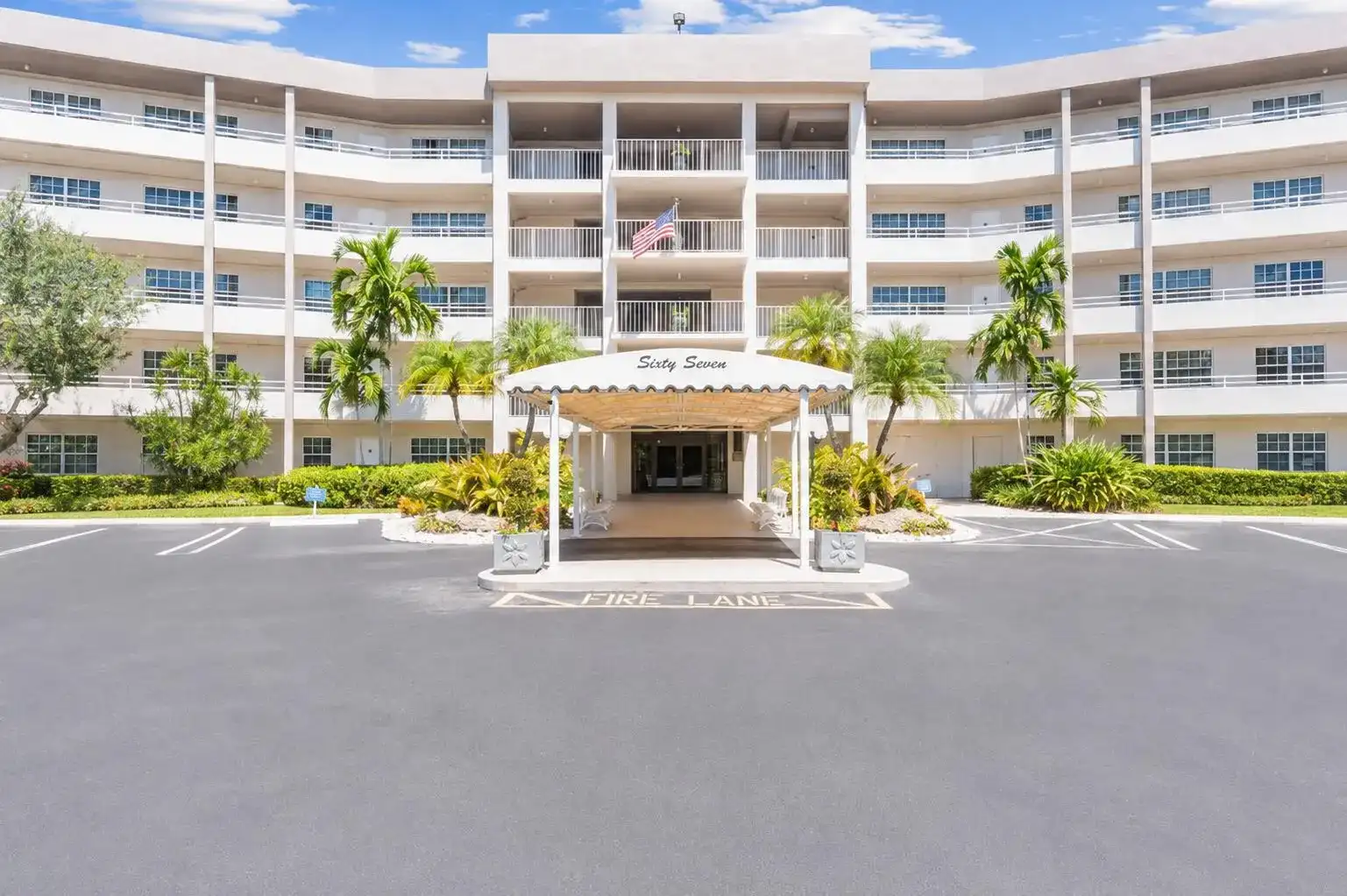 555 Oaks Lane # 303, Pompano Beach FL 33069