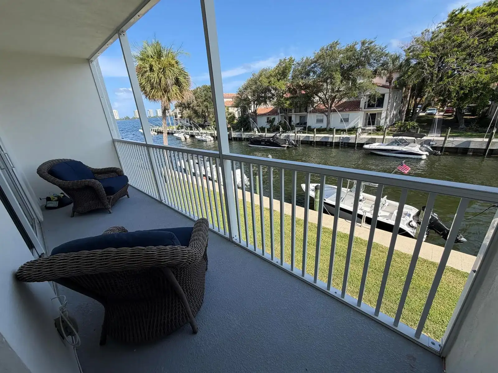 120 Lehane Terrace # 206, North Palm Beach FL 33408