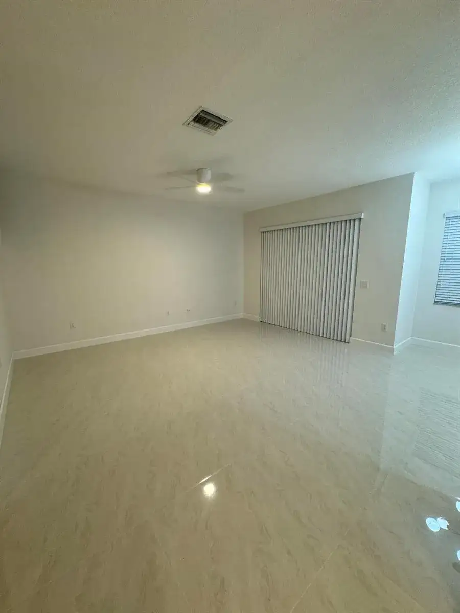 10941 Bitternut Hickory Lane, Boynton Beach FL 33437 photo 4