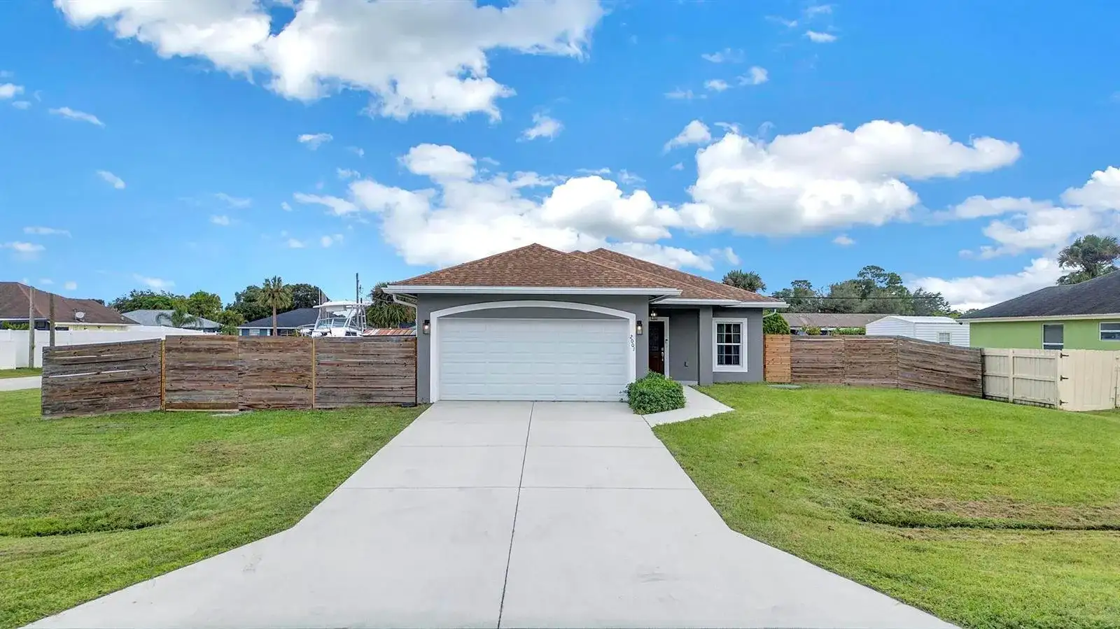 2001 SW Aguero Street, Port St. Lucie FL 34953 photo 2