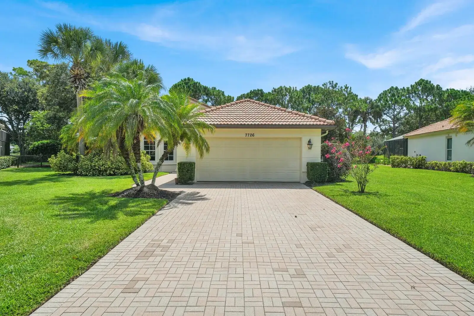 7726 Greenbrier Circle, Port St. Lucie FL 34986 photo 2