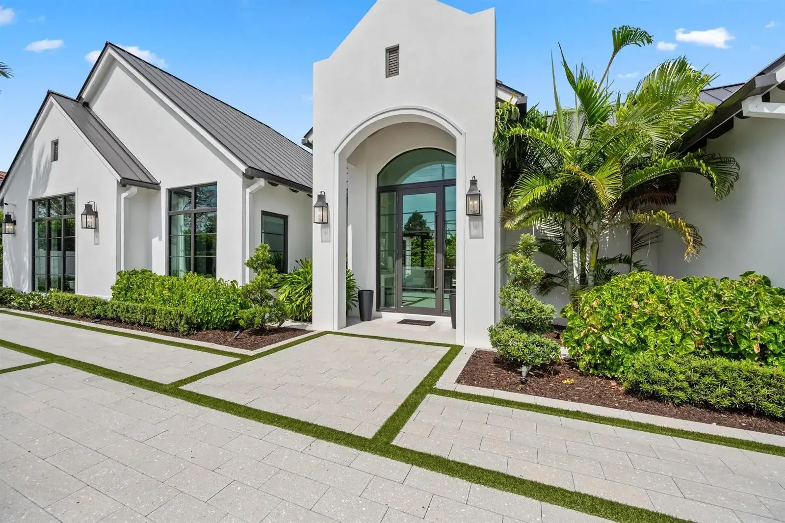 1634 N SWINTON Avenue, Delray Beach FL 33444 photo 5