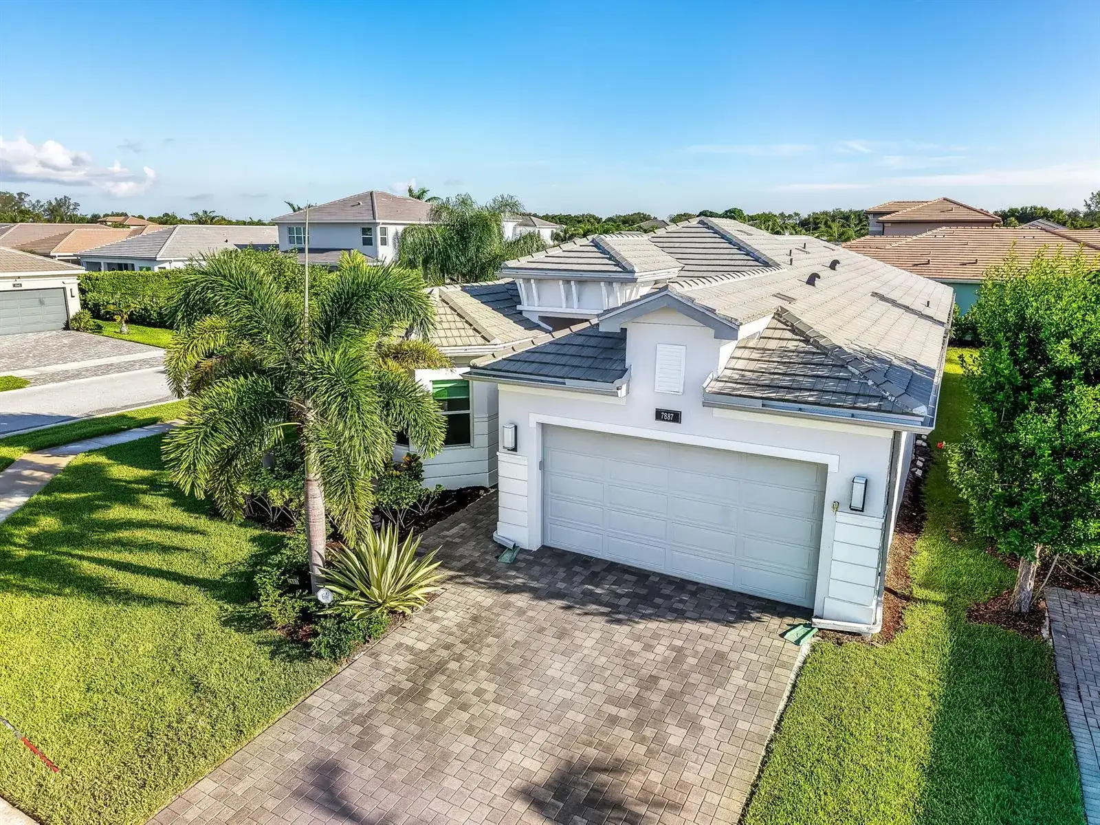 7887 Waterford Isles Lane, Delray Beach FL 33446 photo 2