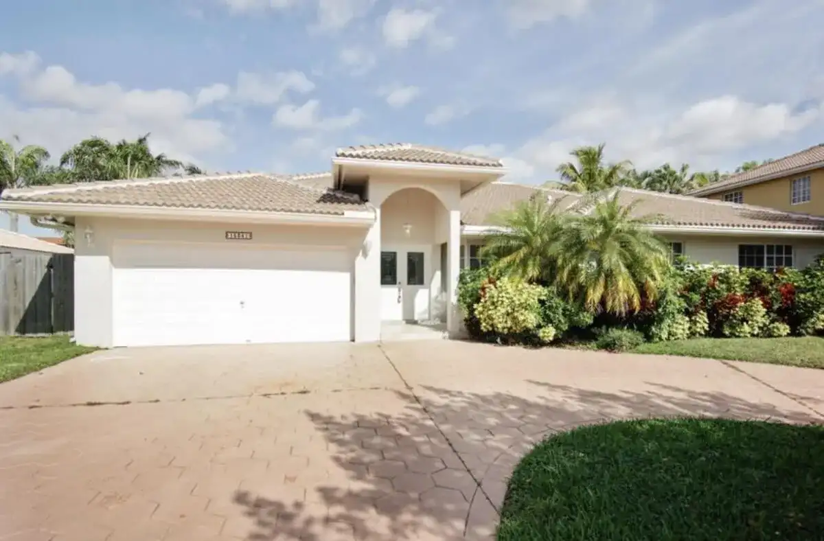 15341 SW 139th Street, Miami FL 33196