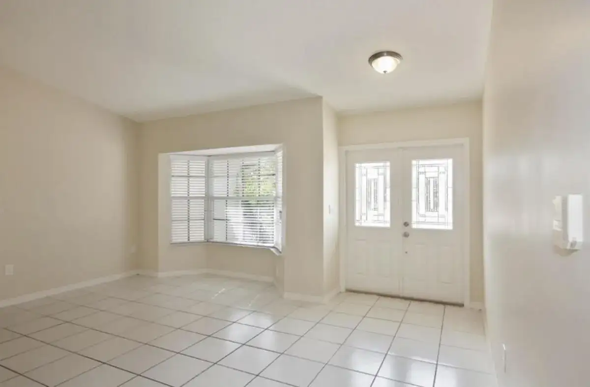 15341 SW 139th Street, Miami FL 33196 photo 2