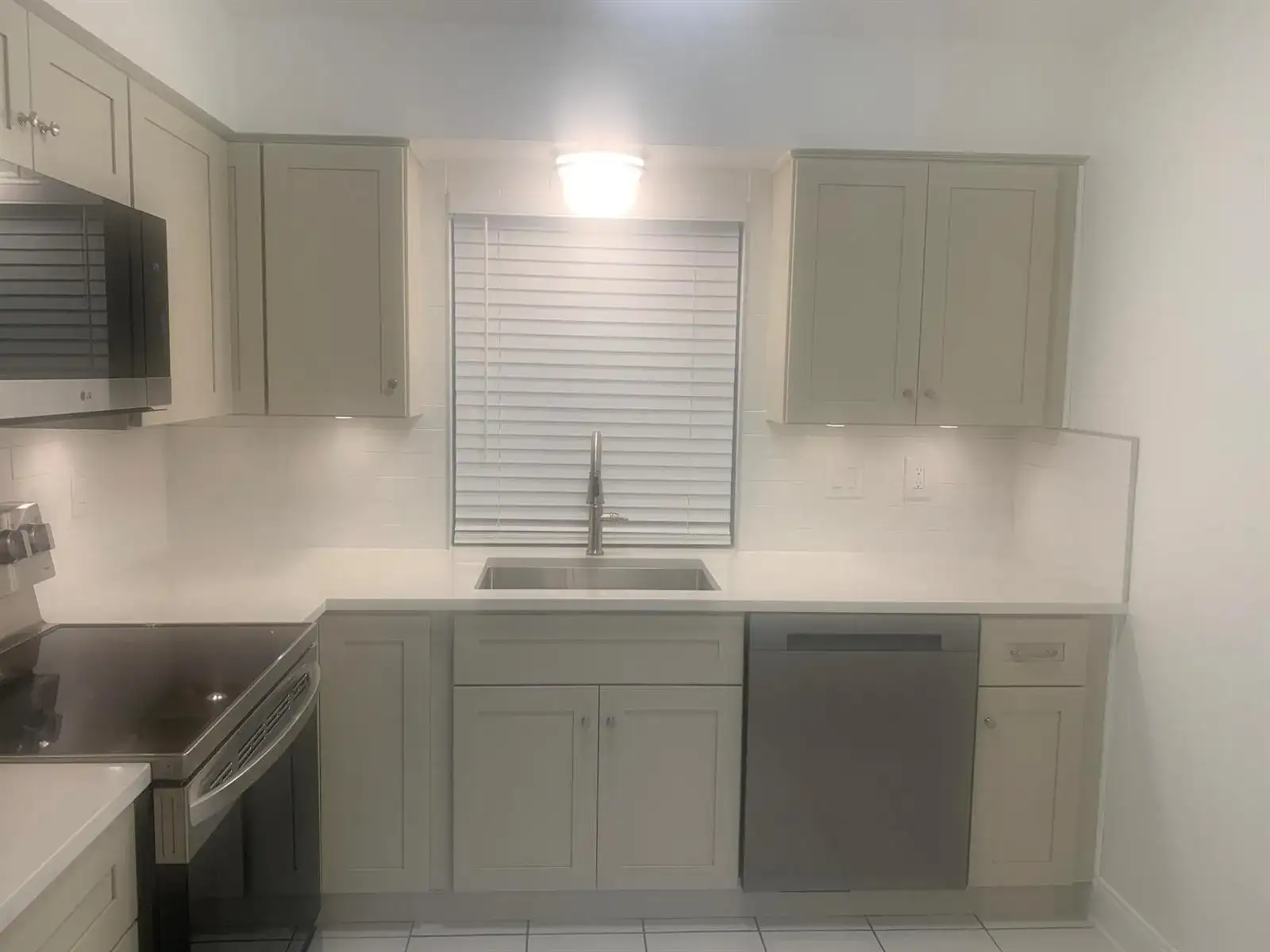 9350 NW 38th Place, Sunrise FL 33351 photo 5