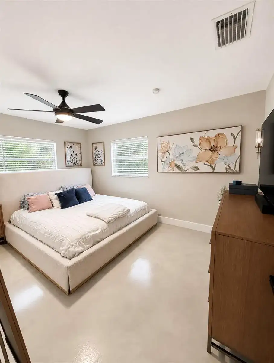 4245 NE SUNSET Drive, Jensen Beach FL 34957 photo 5