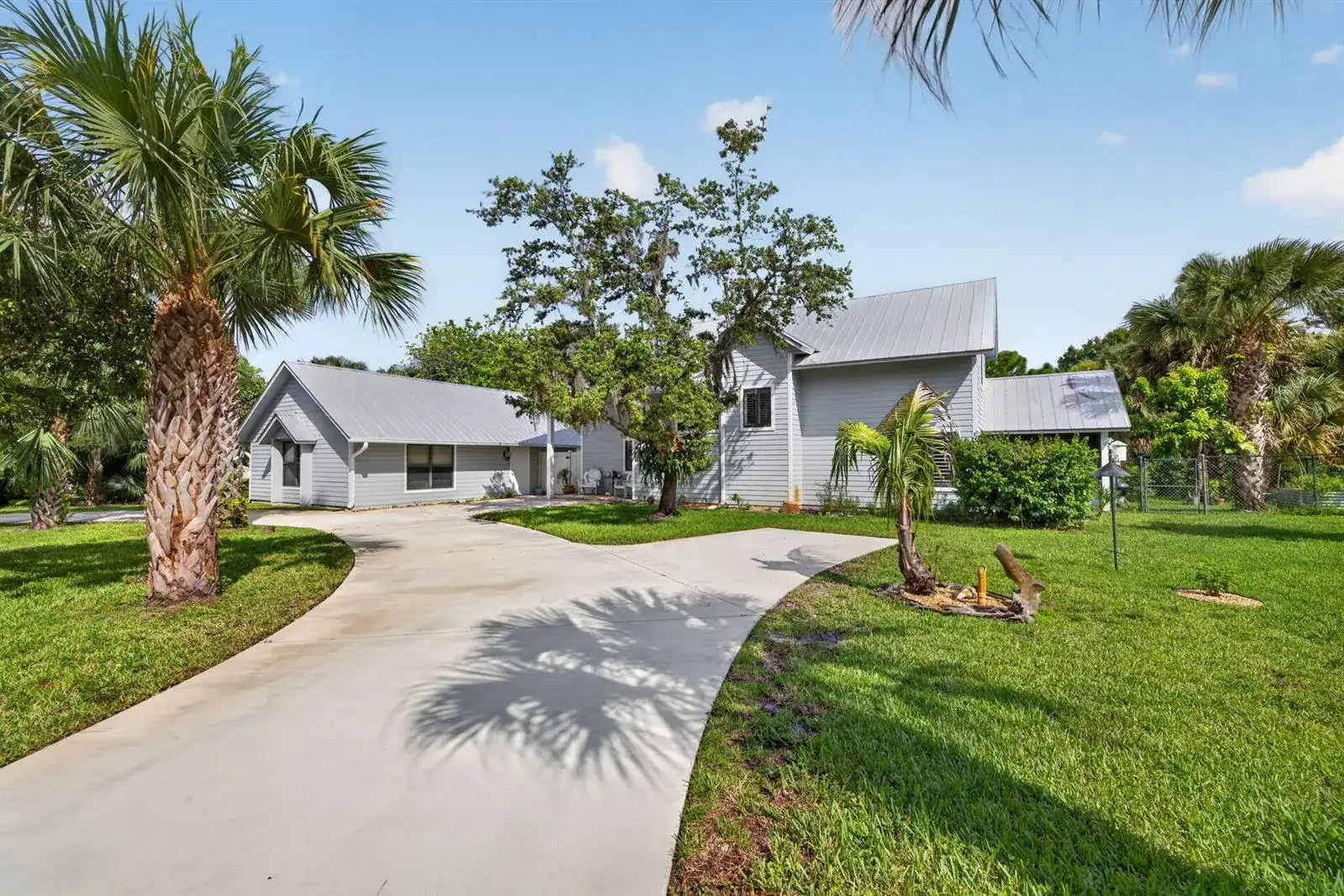 3247 SW BESSEY CREEK Trail, Palm City FL 34990 photo 2