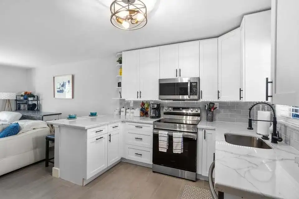 2013 Wilkins Avenue, West Palm Beach FL 33401 photo 4