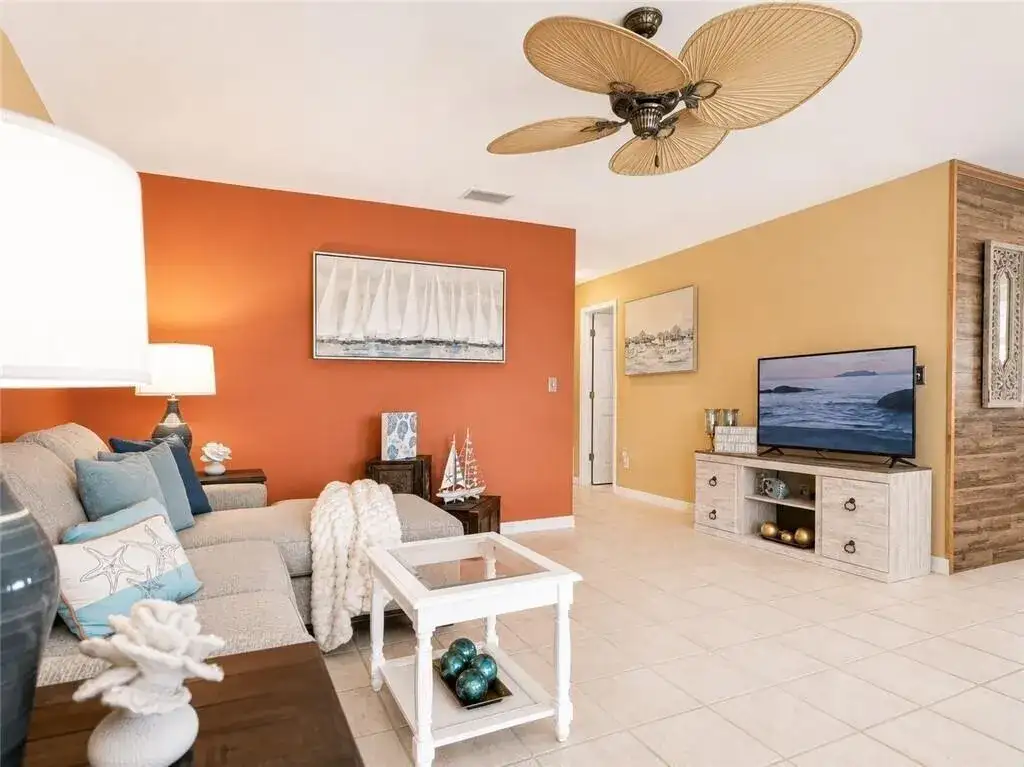 55 WOODLAND Drive # 206, Vero Beach FL 32962 photo 2