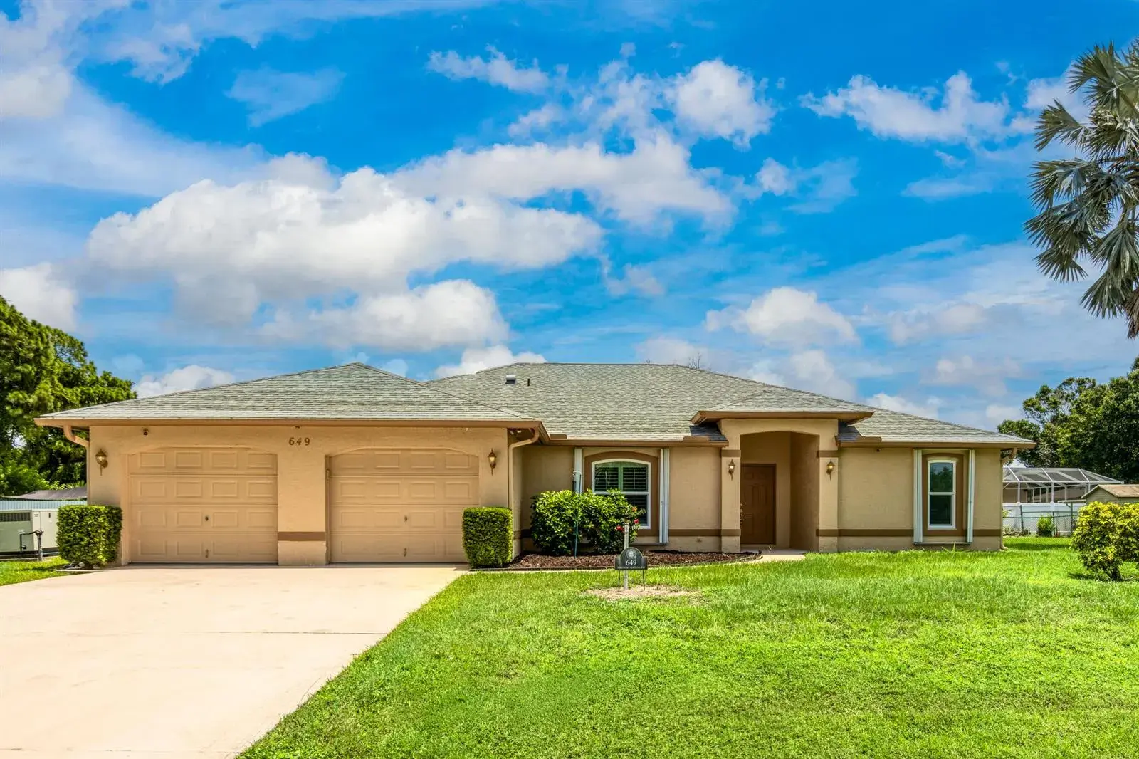 649 NE HORIZON Lane, Port St. Lucie FL 34983